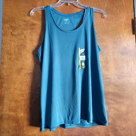 Athletic Works Bundle NWT - 2 Tops, 1 Short - Picture 5 of 9